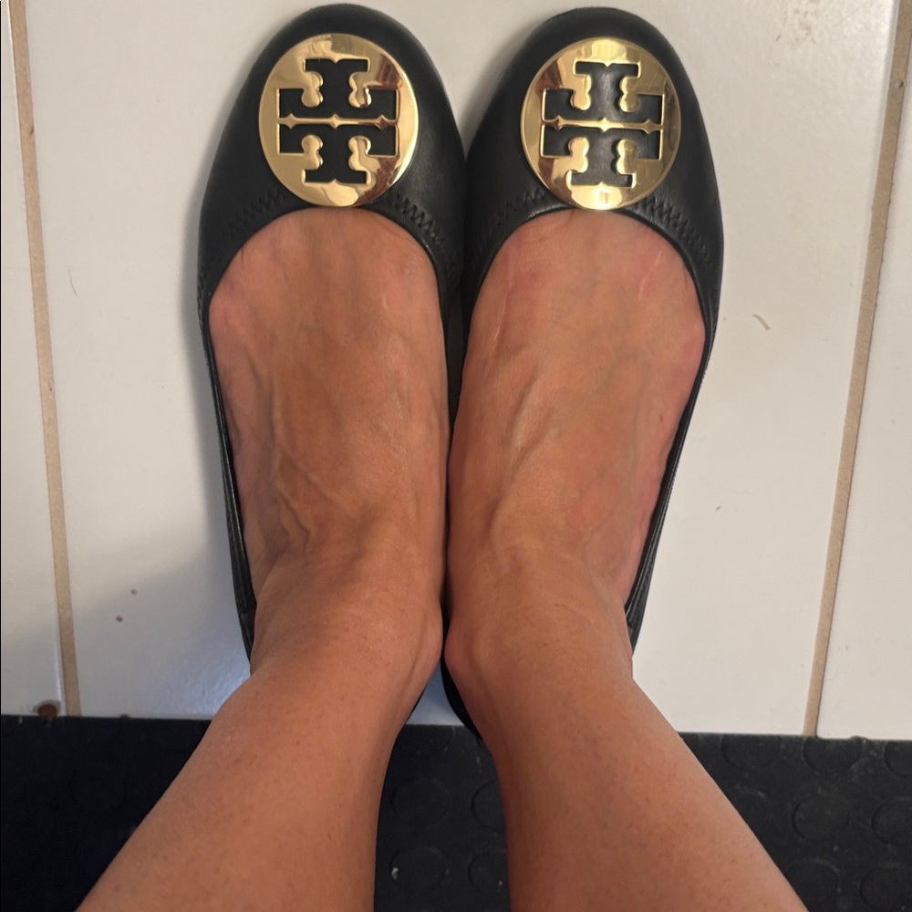 Tory Burch Black Smooth Leather Gold Logo Reva Elastic Back Flats Size 9.5